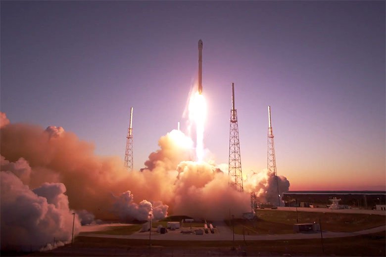 Rocket launches in ultra-high definition